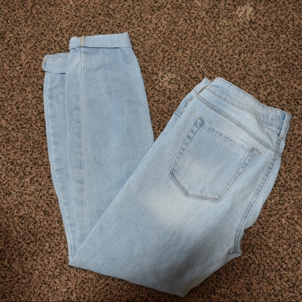 Bullhead Lightwash Jeans
